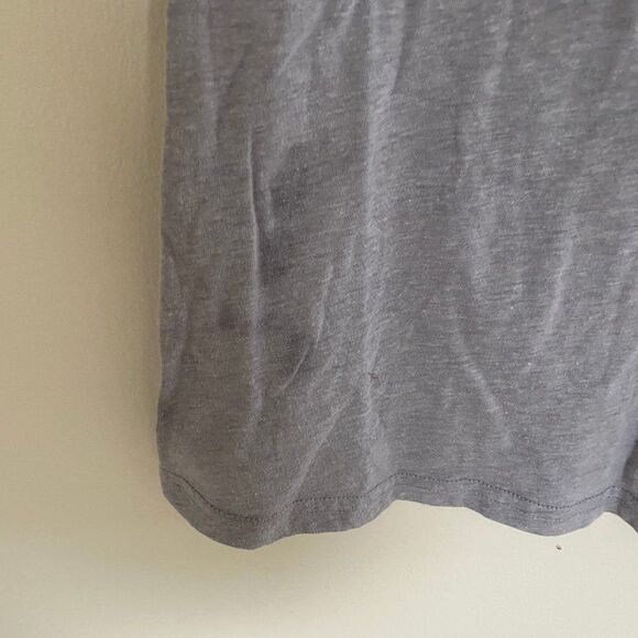 Disney Hakuna Matata Graphic T-Shirt Gray Size Small - Picture 5 of 5